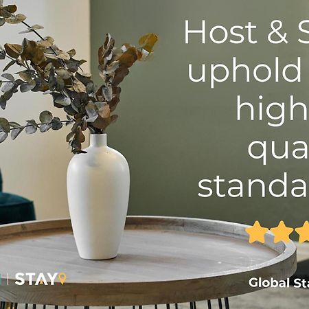 Host & Stay - Henderson House Whitby Eksteriør billede